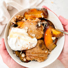 Healthy Peach Cobbler Baked Oats