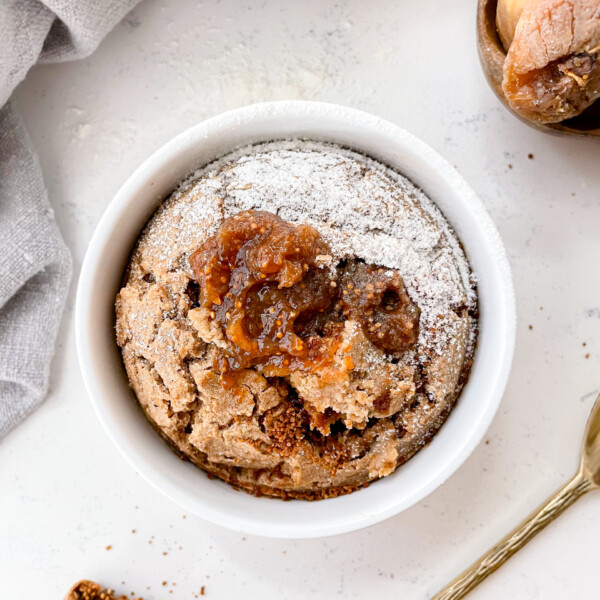 fluffy vanilla and cinnamon baked oats filled with fig jam filling