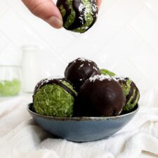 Coconut Matcha Energy Bites