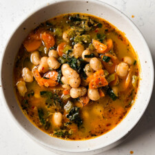 Hearty Tuscan White Bean Soup