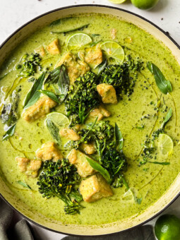 thai green curry in a pan